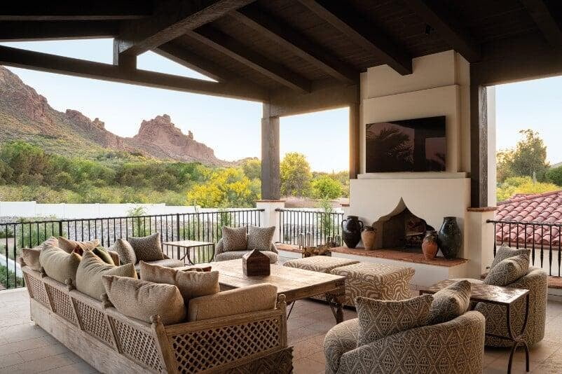 "20 Indoor-Outdoor Living Spaces That Let The Sun Shine In" by Luxe Editorial